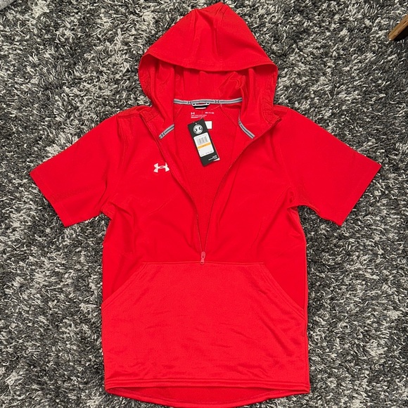 New Under Armour Red Hooded 1/2 Zip-Up Top - Picture 1 of 6